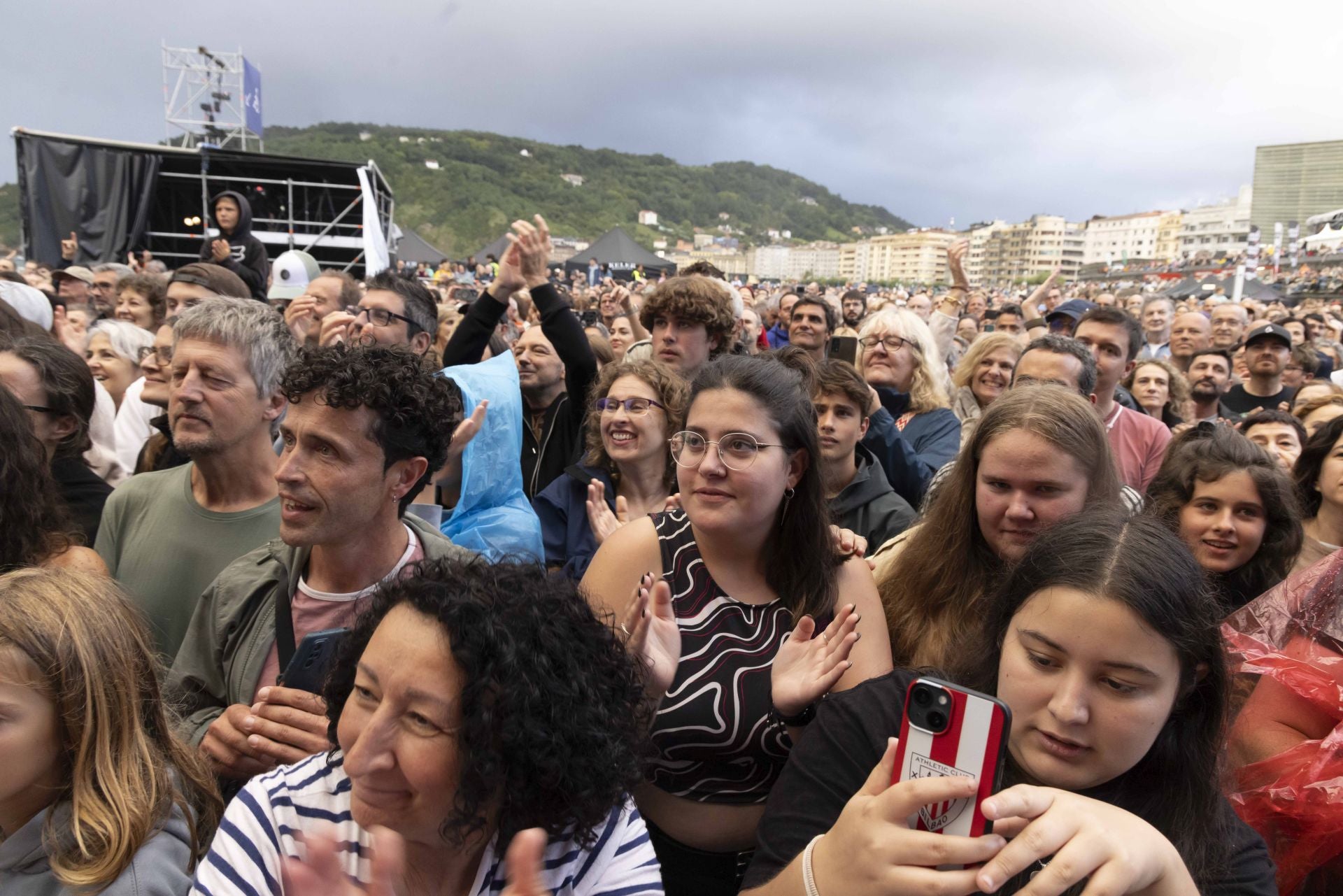 Jamie Cullum llena de música la Zurriola