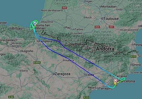 Un mapa del increíble trayecto del avión, que ha dado varias vueltas sobre el territorio hasta volver nuevamente a su punto de origen.