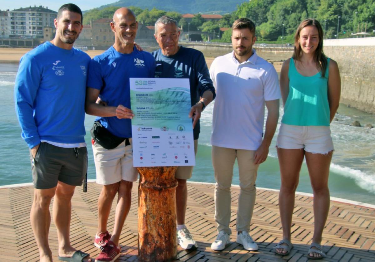 Aurkezpena Zarauzko portuan egin zuten eta bertan izan zen Richar Oribe, Igerilari paraolimpikoa.