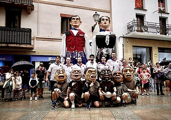Los gigantes y cabezudos se despiden de las Madalenas