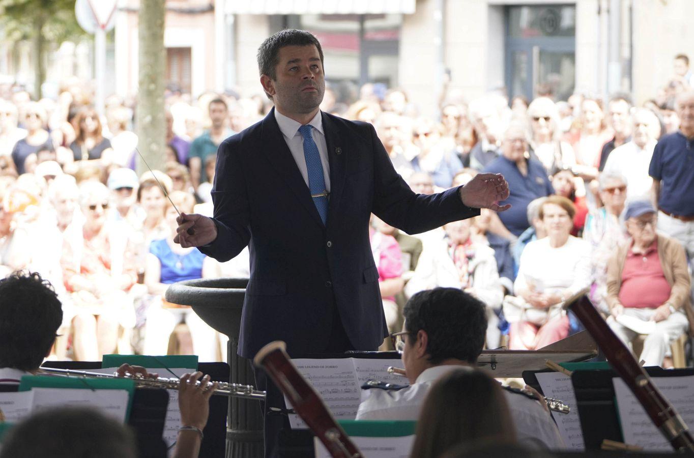 Así resonaron las polkas de Santiago en Irun