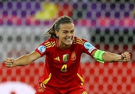 Paredes celebra la victoria ante Suiza.