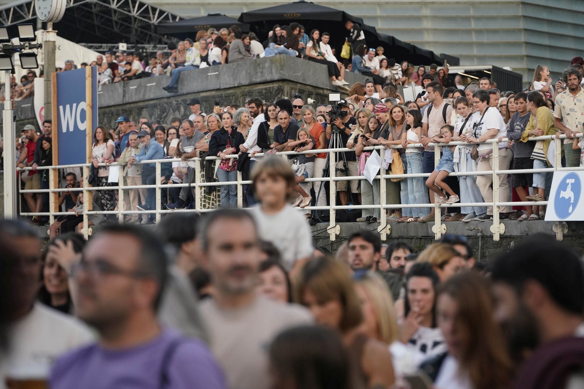 Bulego conquista la playa de la Zurriola