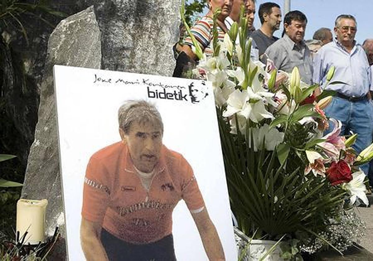 Bidetik pone fin a su trayectoria en el 25 aniversario del asesinato de Joxe Mari Korta