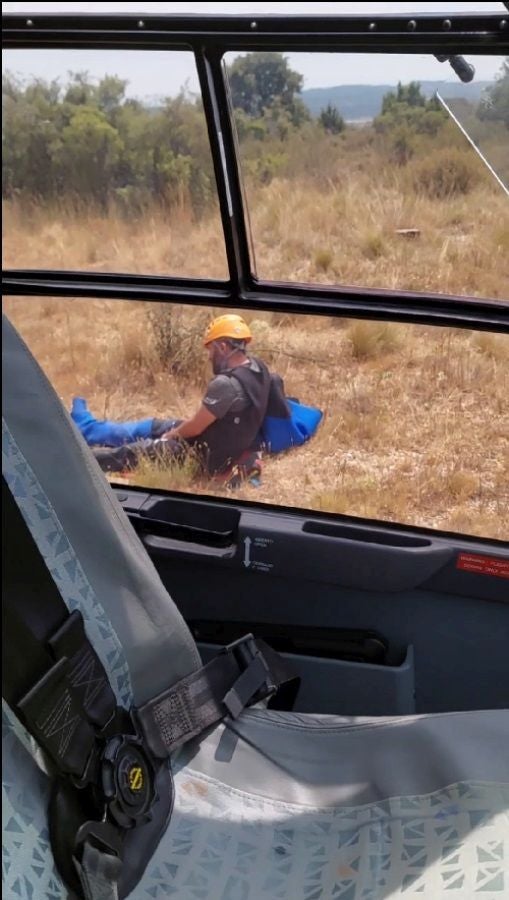 Captura de vídeo del rescate del barranquista arrasatearra herido en Alquézar.