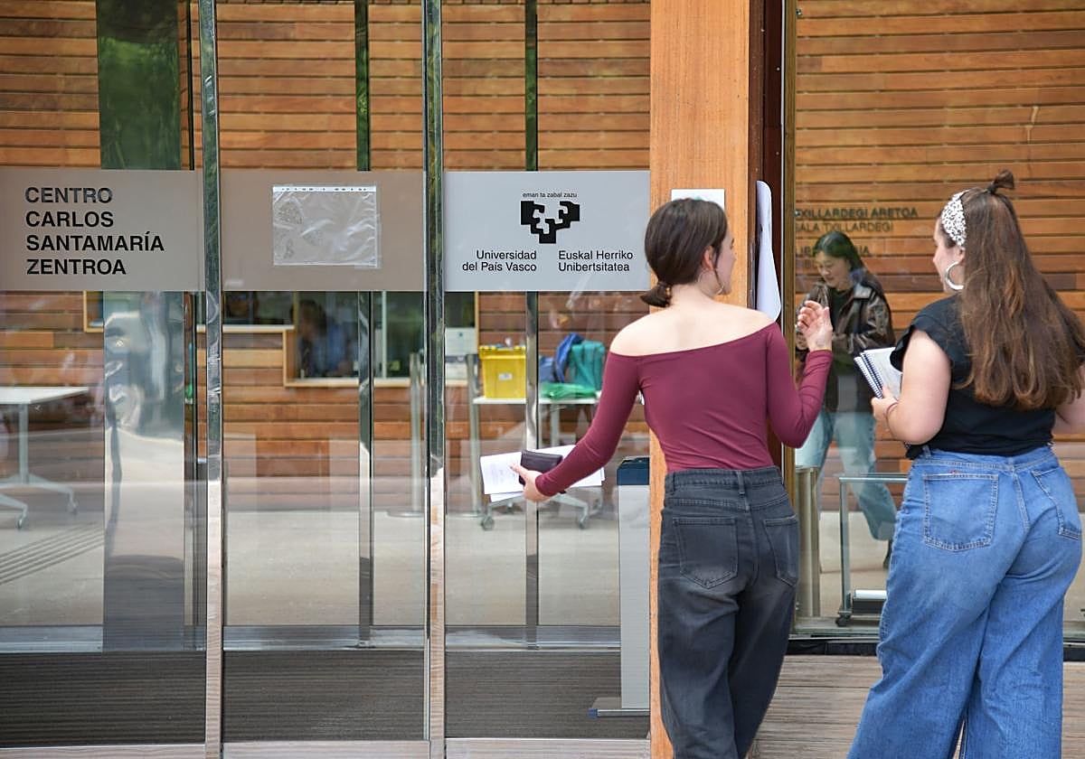 El 63% de graduados en la EHU encuentra trabajo en menos de un año