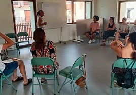 Aurreko saio batean aprte hartzun herritarrak bilera batean.