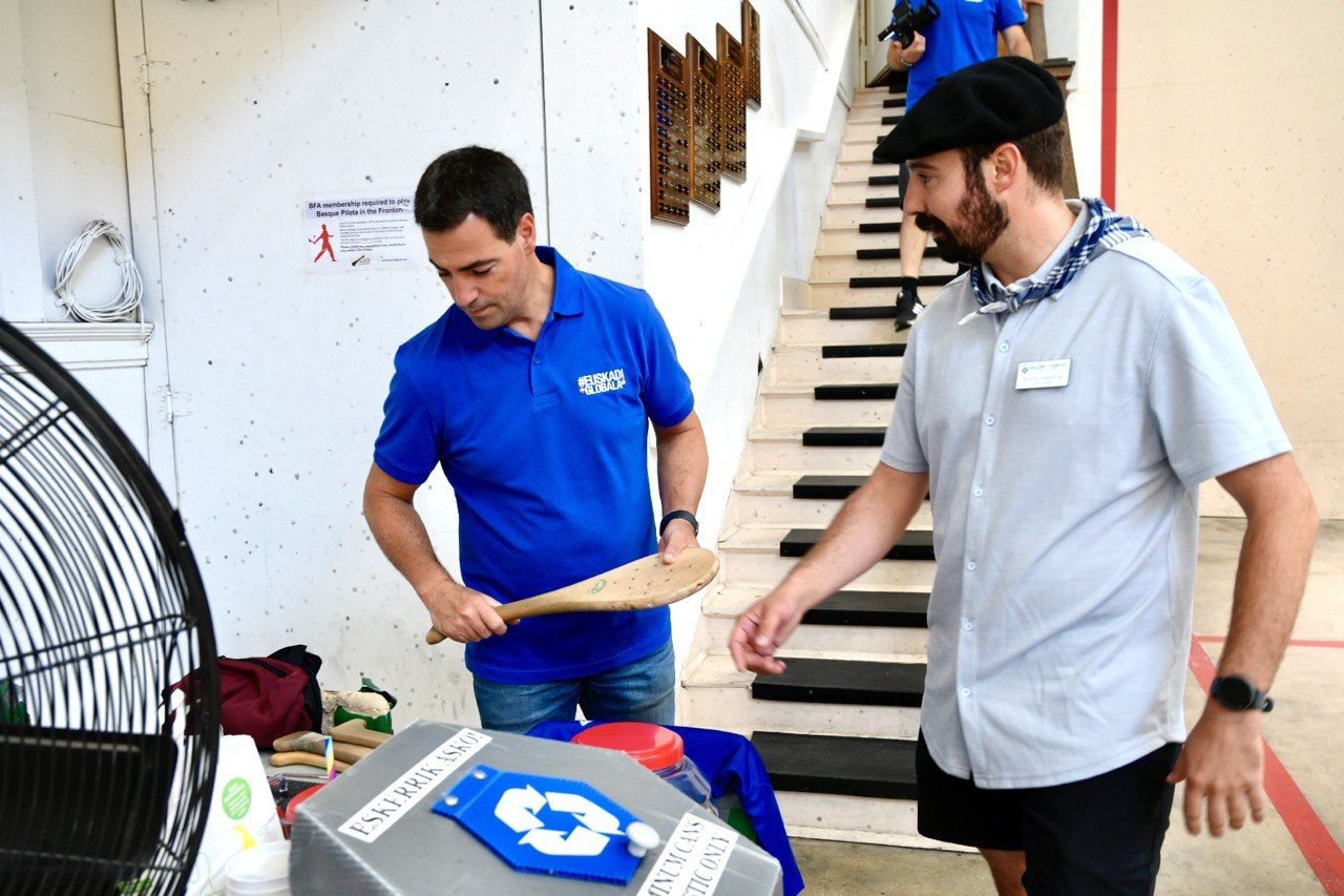 Pradales visita al Basque Block