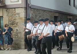 Alborada Txistu Taldea en el Alarde de este año.