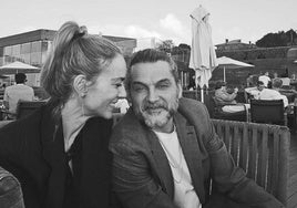 Kira Miró y Salva Reina en el restaurante Akelarre en San Sebastián.
