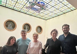 El grupo municipal de EAJ-PNV bajo el escudo anterior.