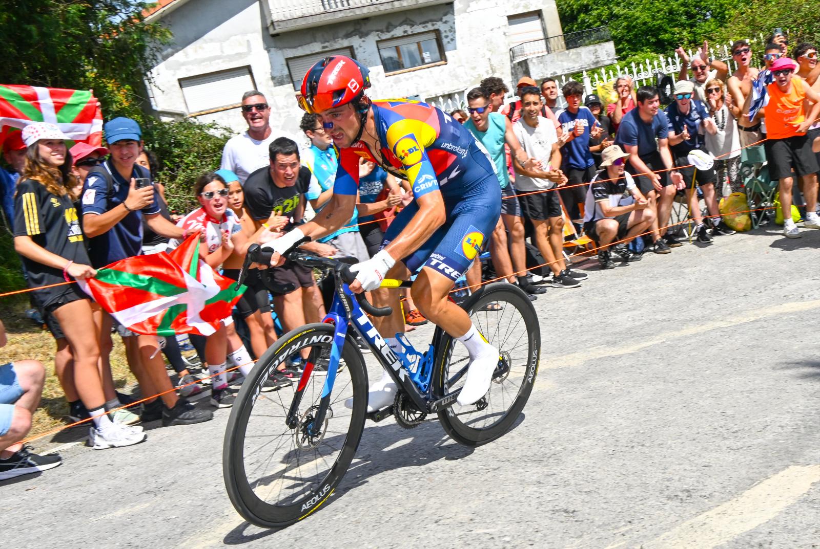 Un pasillo humano en Murgil