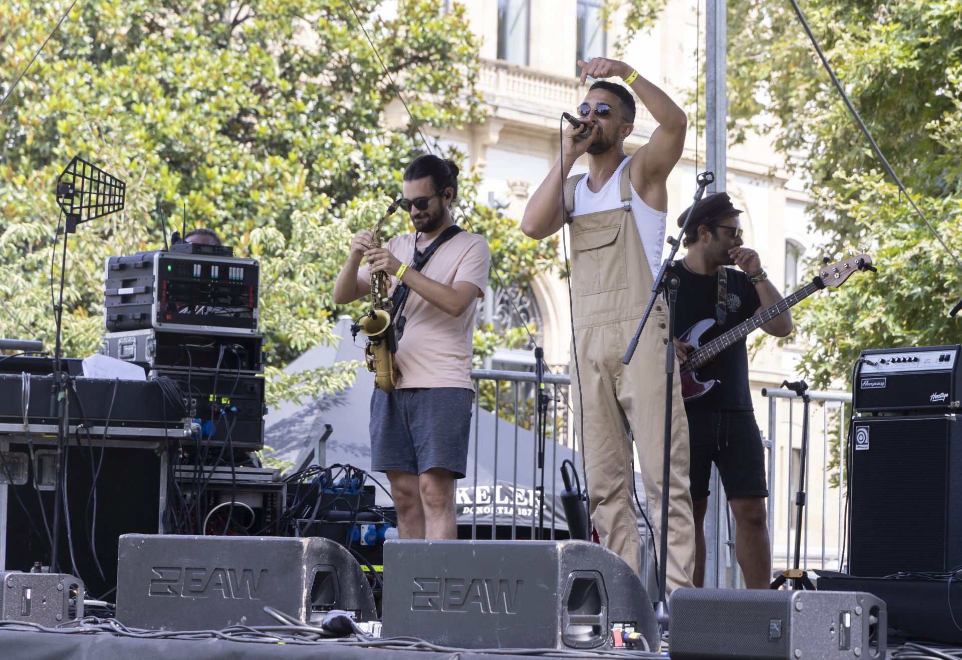Música y ambientazo en Cristina Enea