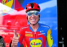 Aleix Espargaró, antes de tomar la salida en el Circuito de Getxo.