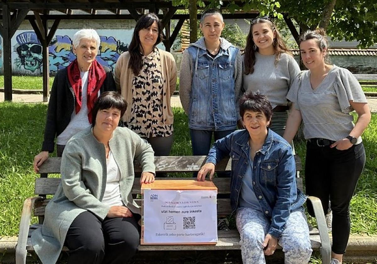 Representantes municipales y técnicas de los Ayuntamientos de la comarca en la presentación de proyecto.