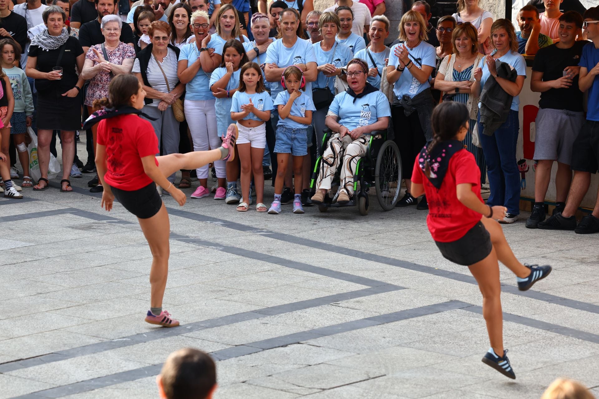 San Donato y San Lorenzo llegan a Aia