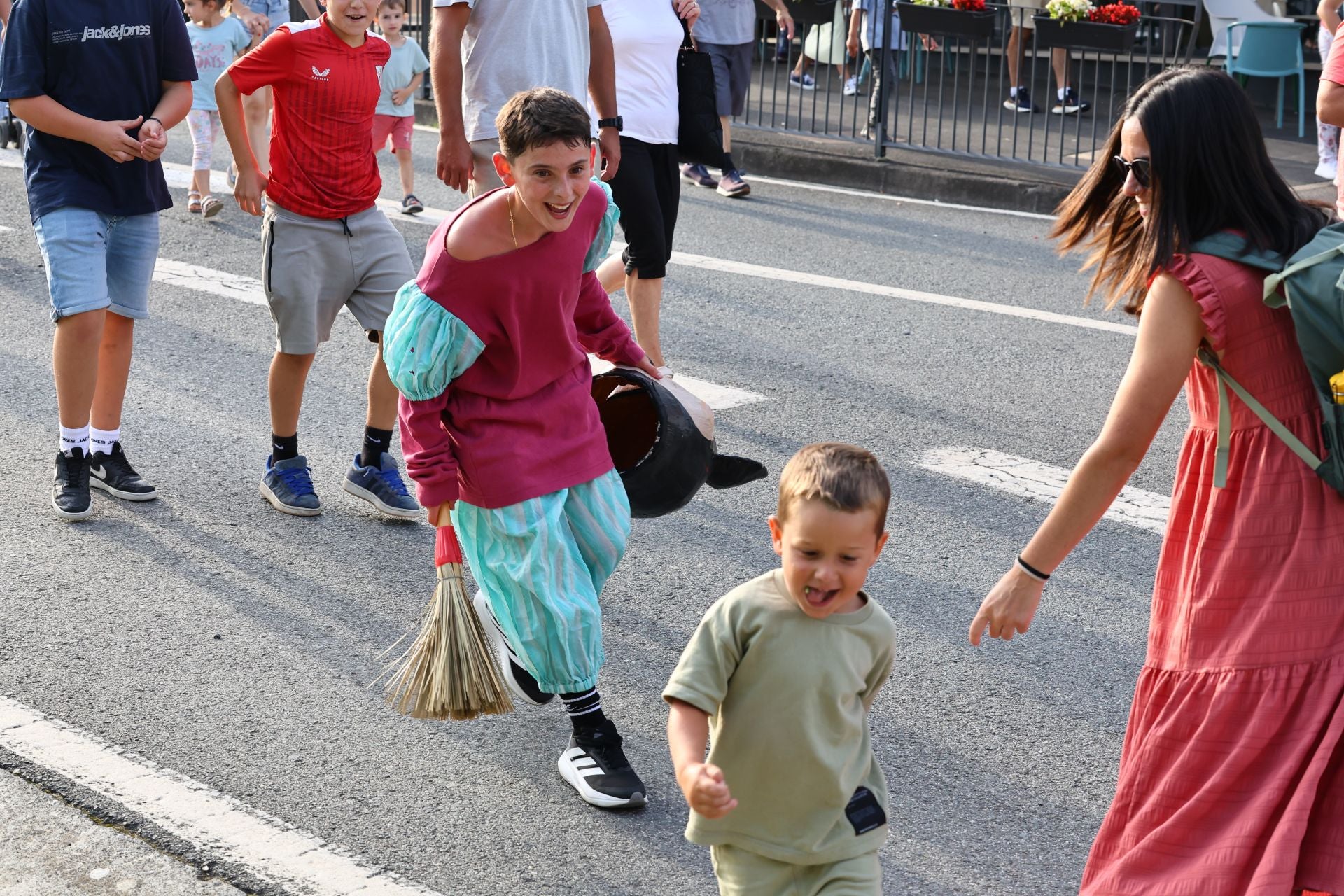 San Donato y San Lorenzo llegan a Aia