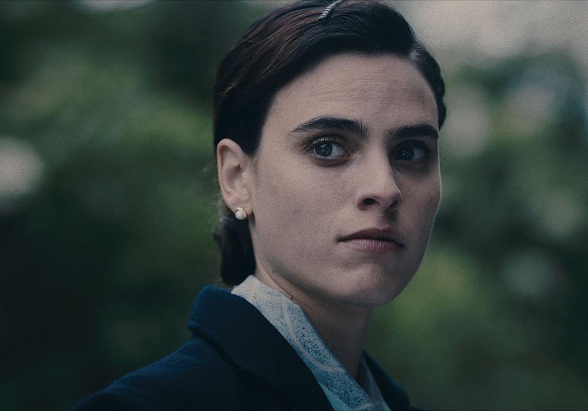 Jone Laspiur aktorea Karmeleren paperean, filmeko irudi batean.