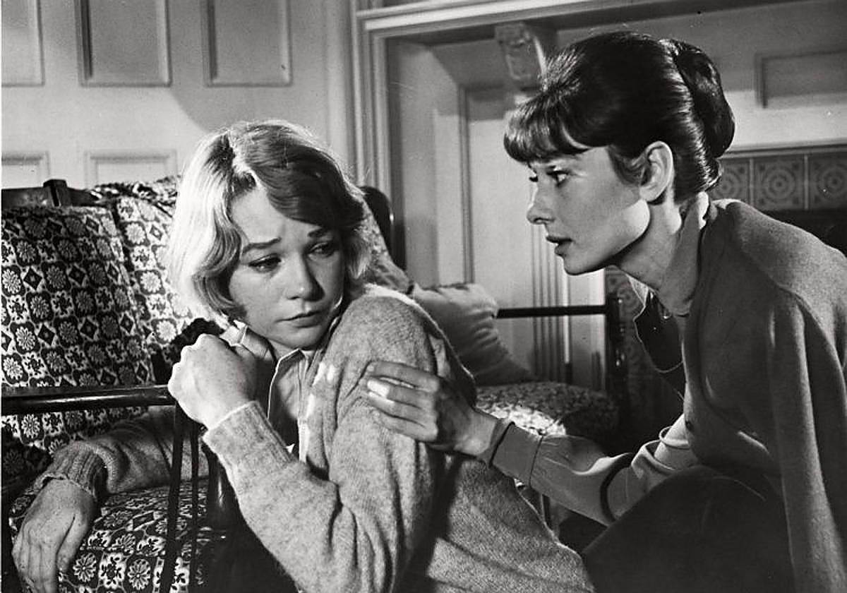 Audrey Hepburn y Shirley MacLaine en 'The children´s hour'.