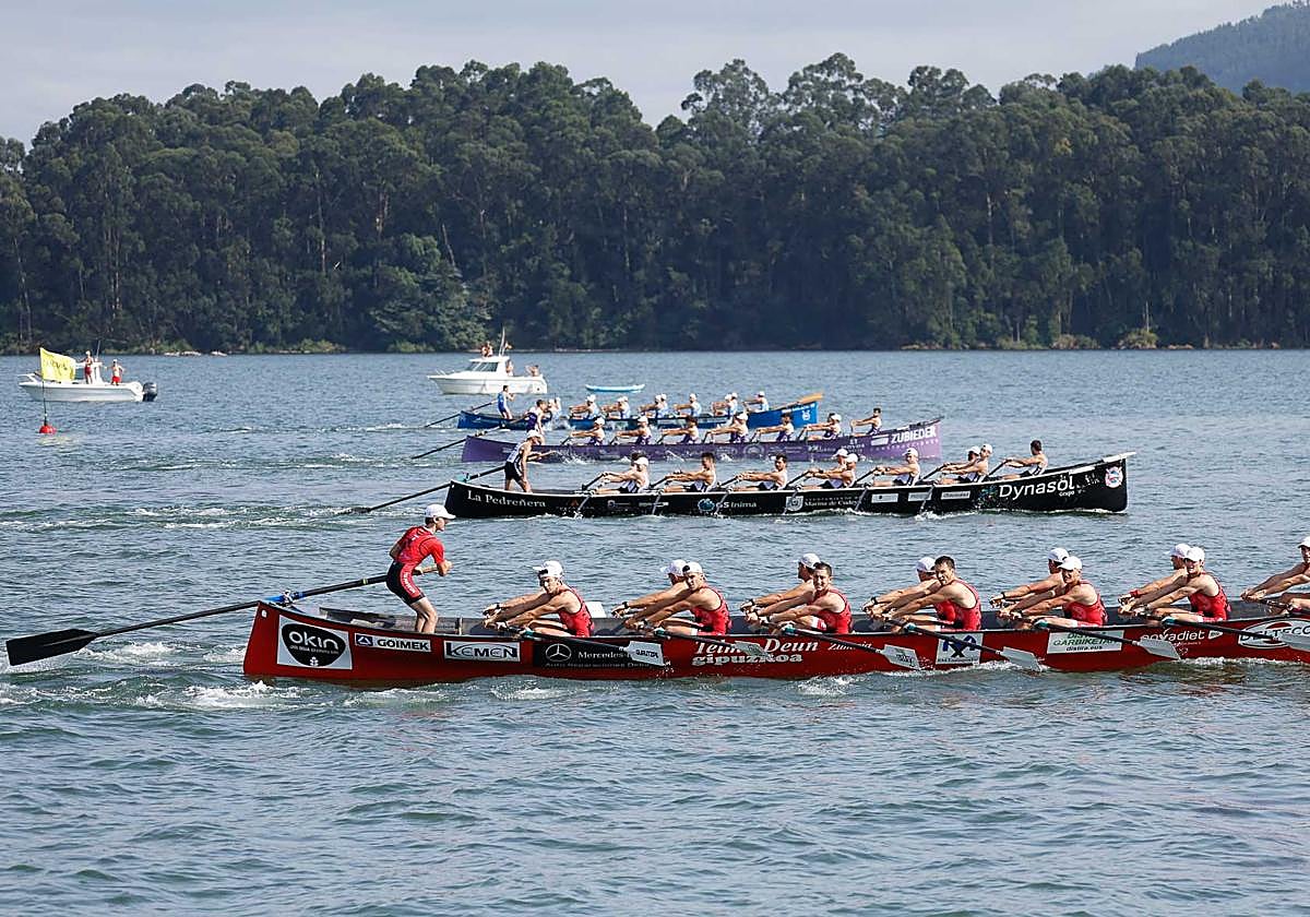Zumaia, Pedreña, San Pedro y Astillero, al comienzo de la segunda tanda.