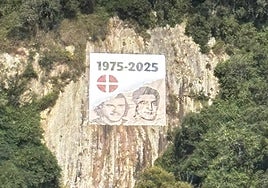 La imagen ya retirada en el barranco de Santa Bárbara de Zarautz.