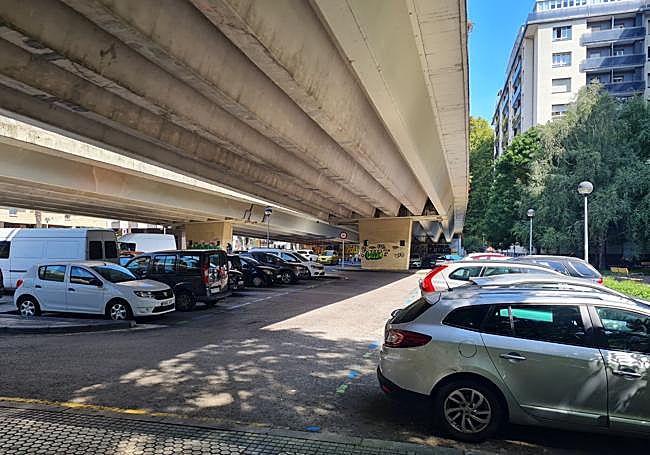 Las 65 plazas bajos los tableros de Carlos I serán para residentes.