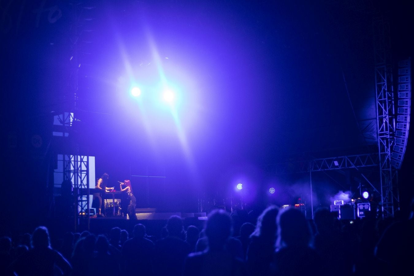 Energía pop de la mano de Vicco en Sagüés