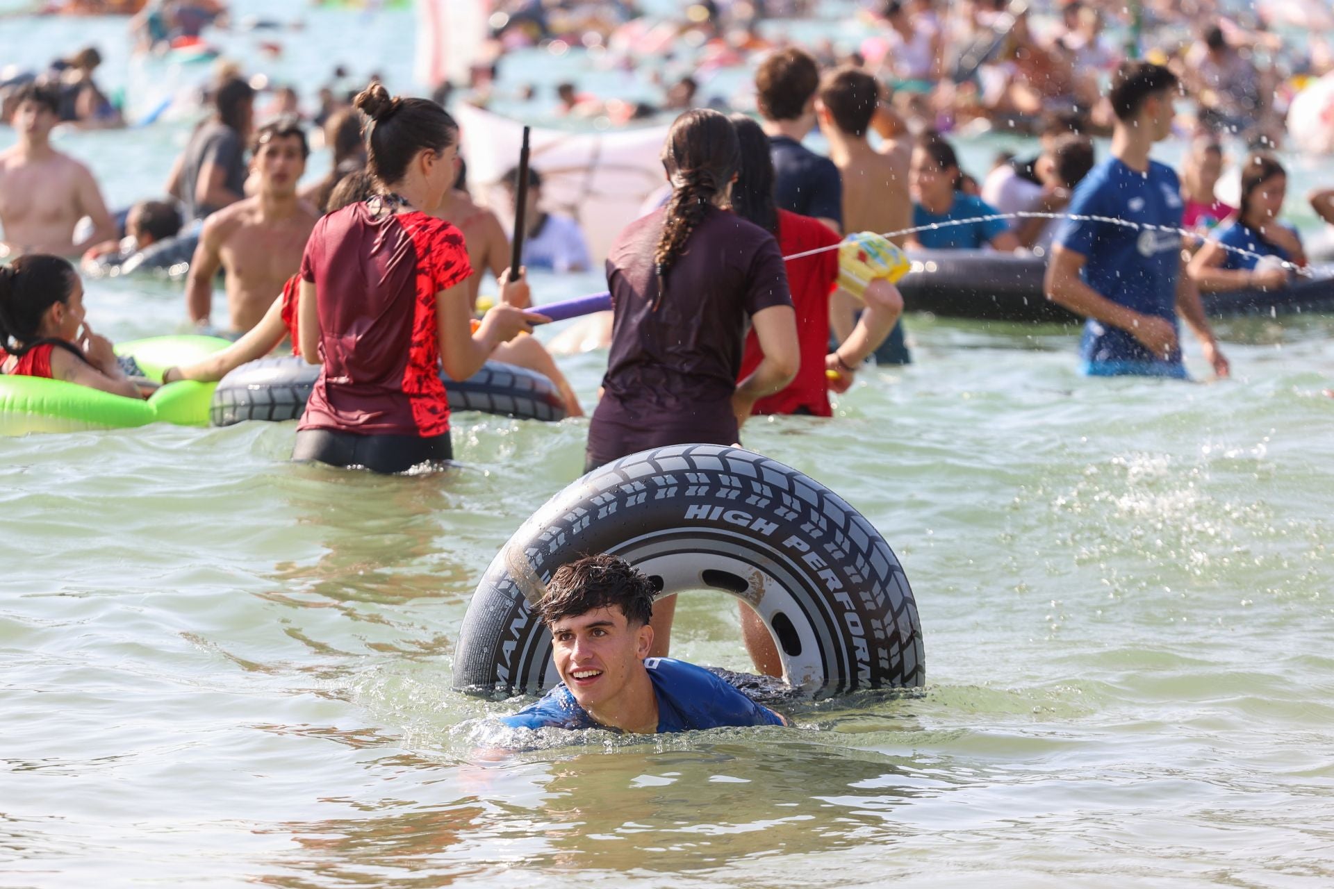 Multitudinario abordaje en San Sebastián