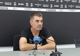 Ramsés Gil ofreció ayer su primera rueda de prensa previa a un partido con el Real Unión.