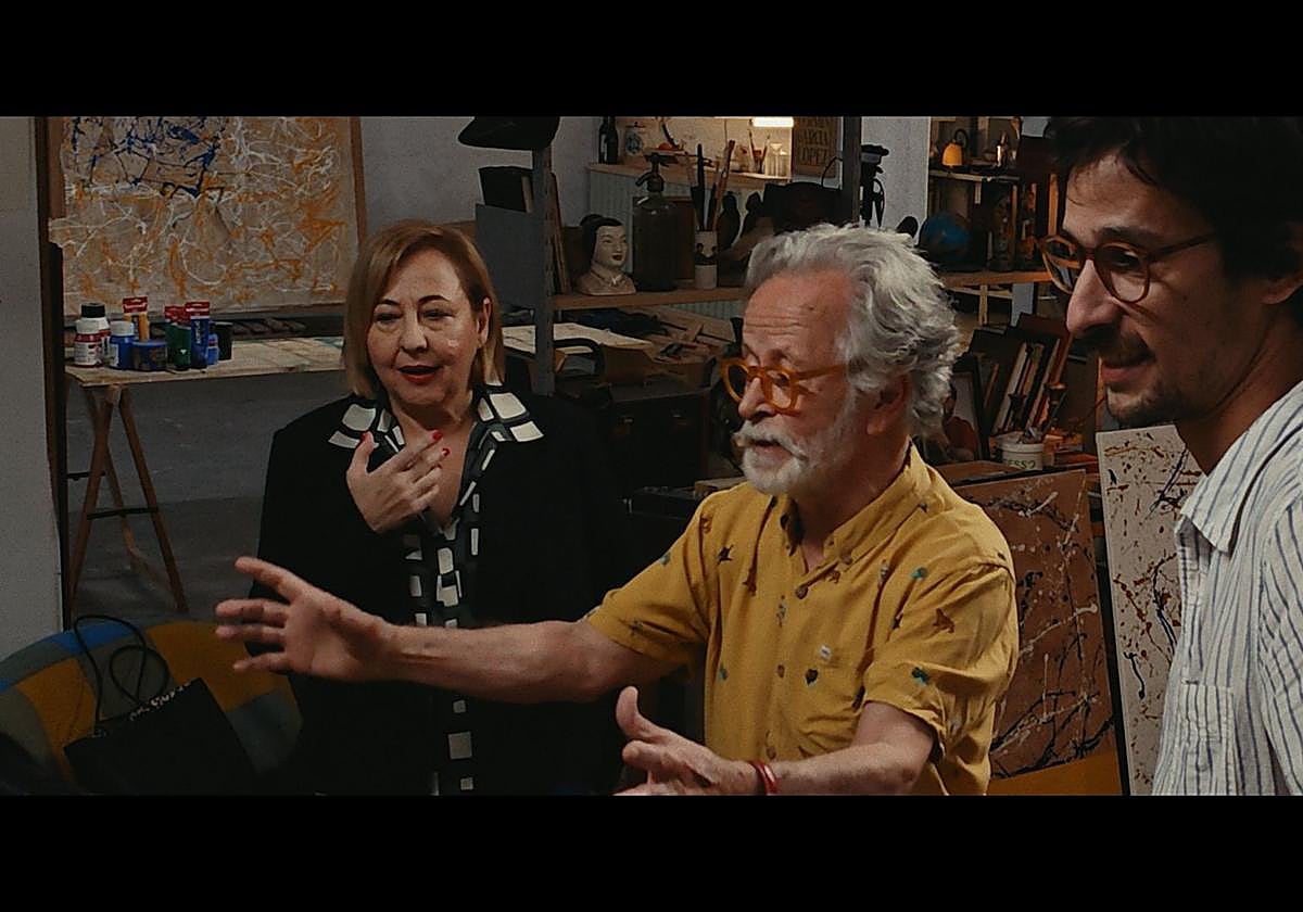 Carmen Machi y Fernando y Pablo Colomo en una escena de 'Las delicias del jardín', película que inaugurará la sección Made in Spain.