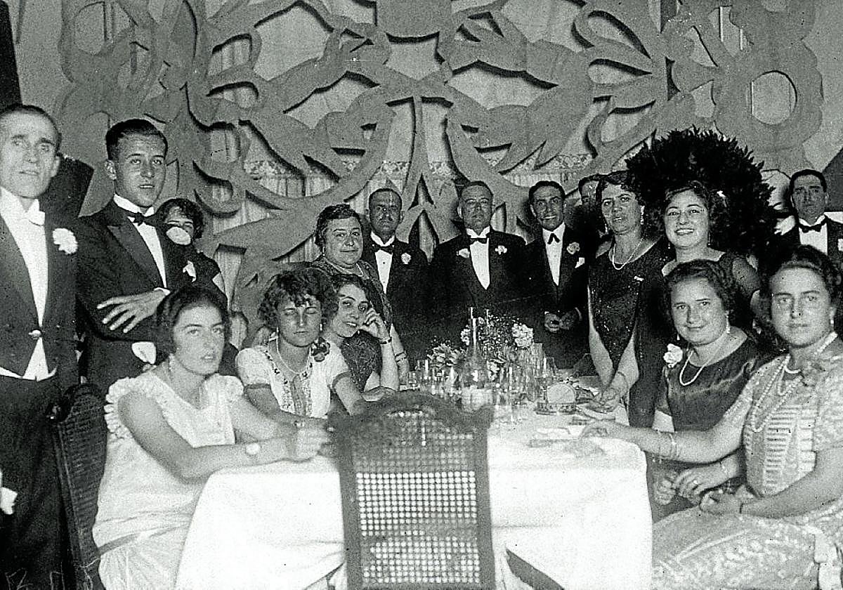 Cena de gala en el Gran Kursaal en la Semana Grande de 1925.