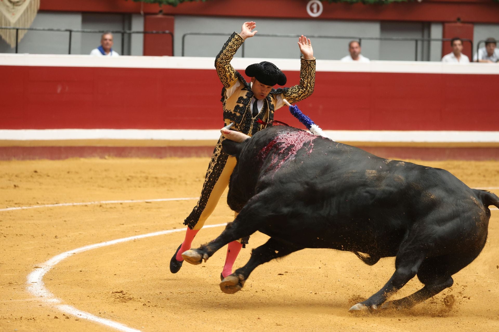 El encierro de El Vellosino abre las corridas de toros del Aste Nagusia