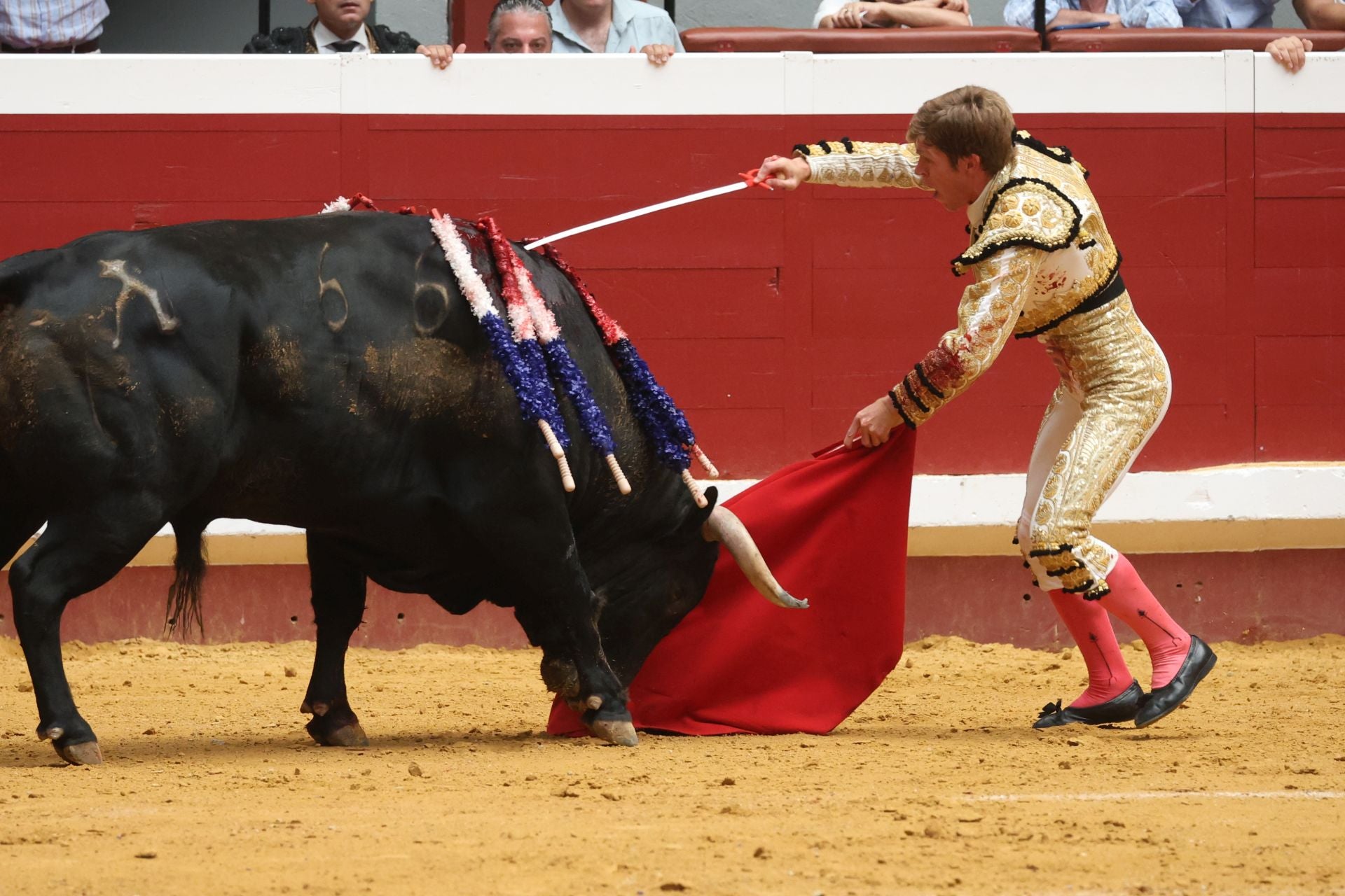 El encierro de El Vellosino abre las corridas de toros del Aste Nagusia