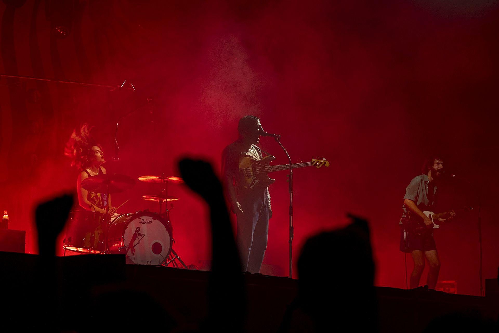 Sexy Zebras llenan de caos controlado Sagüés