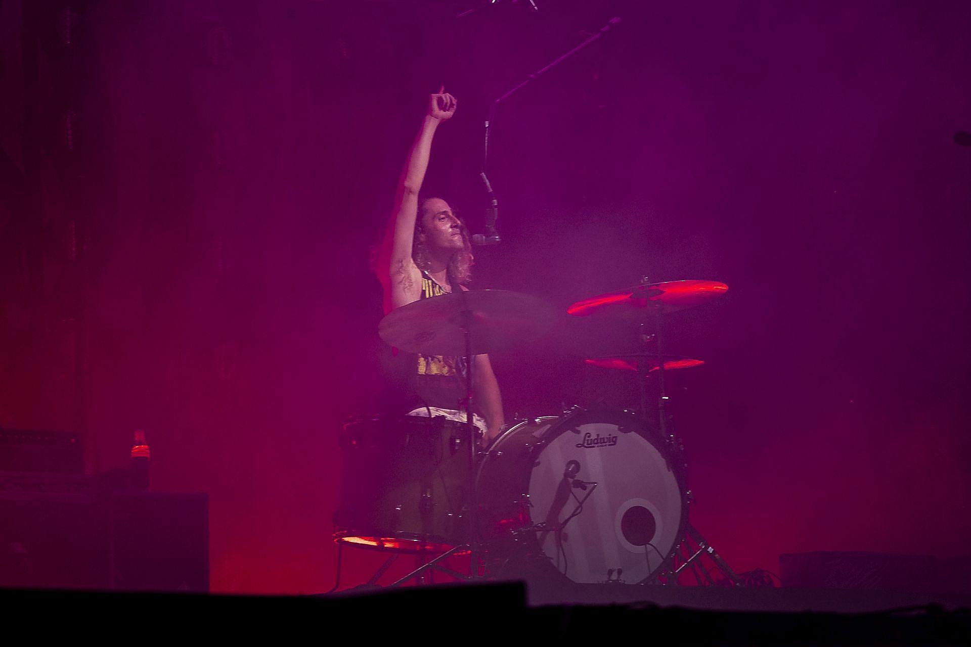 Sexy Zebras llenan de caos controlado Sagüés