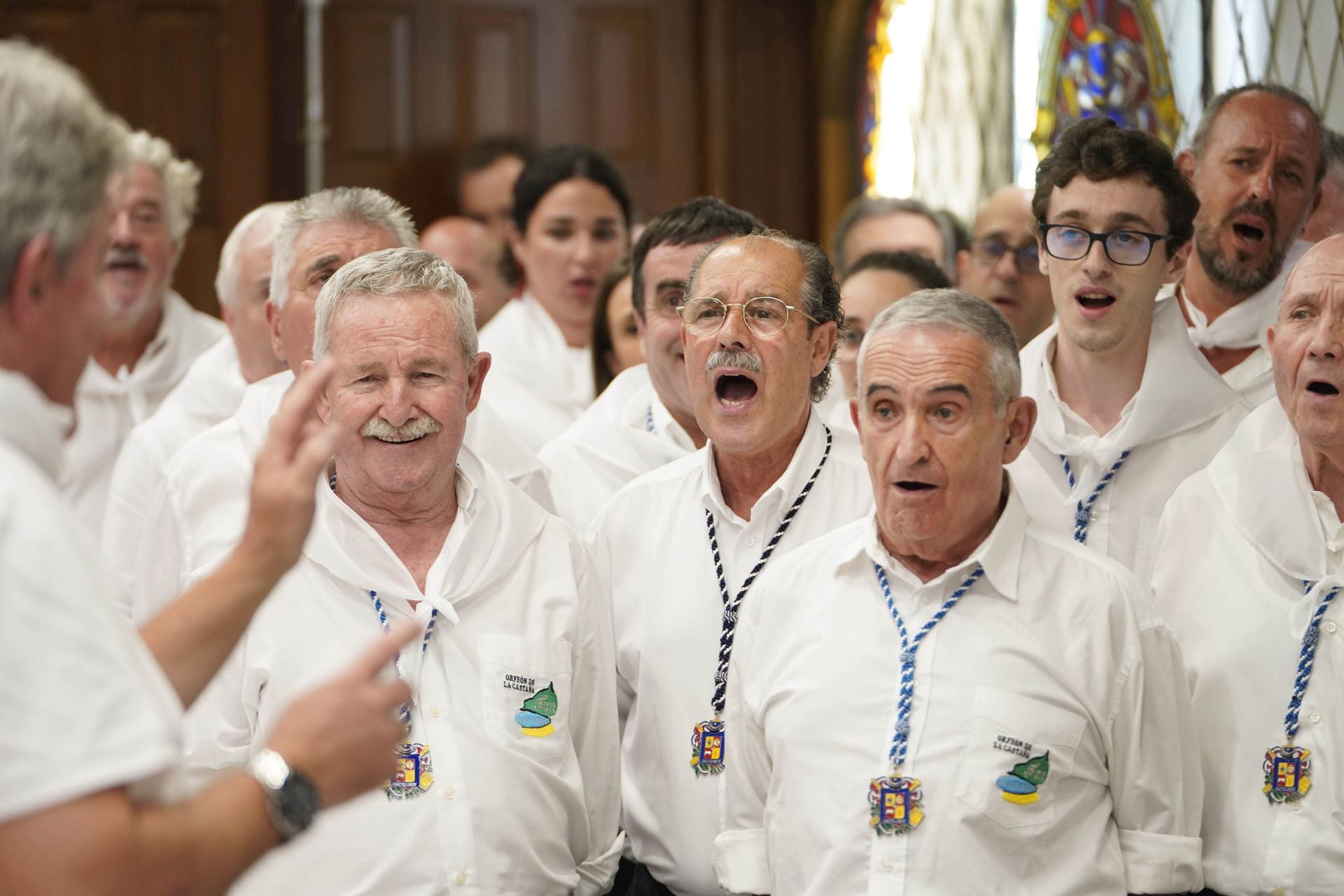 Multitudinario Festara