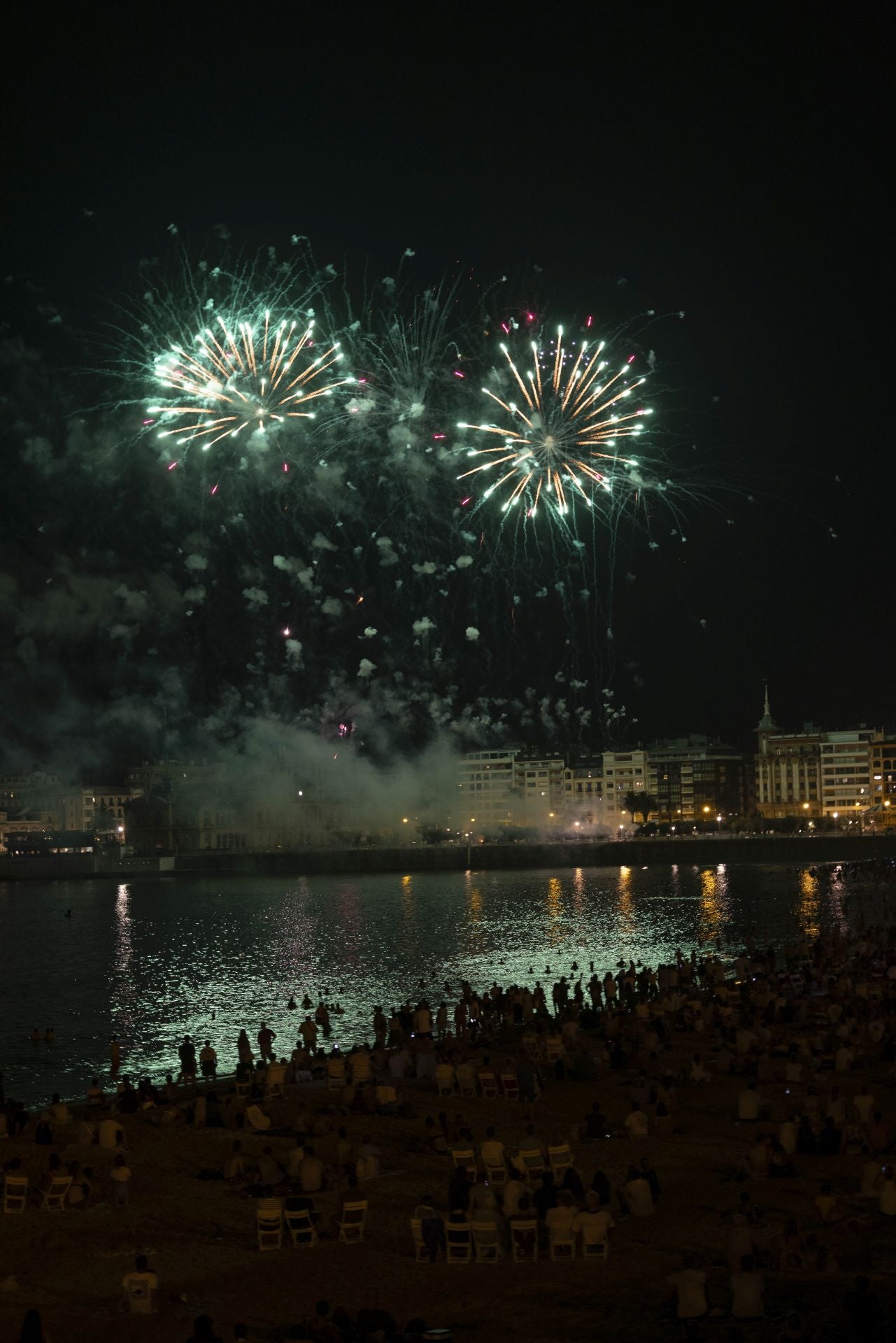 Pirotecnia Valenciana, maestría en el diseño de espectáculos llenos de ritmo, color y tradición
