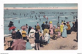 Playa de Deauville a comienzos del siglo XX. Pronto se convertirá en campo de batalla de la Gran Guerra.