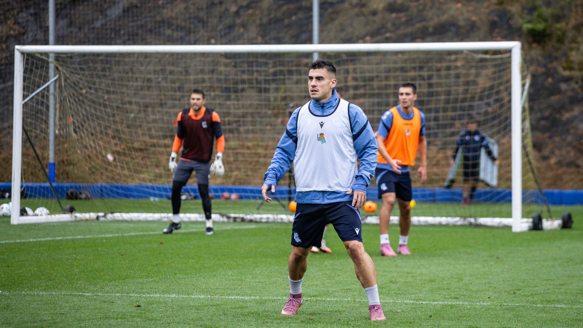 Esfuerzo bajo la lluvia en Zubieta