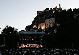 El Orfeón Donostiarra durante su primer recital en el Festival de Rocamadour.