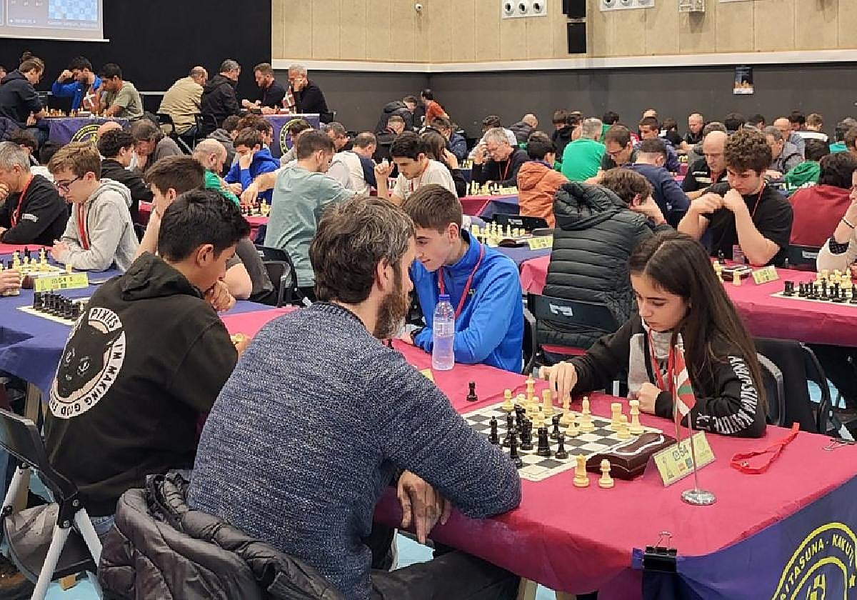 Participantes del San Andres Xake Txapelketa del pasado año. El torneo cumple este año su edición número 30.