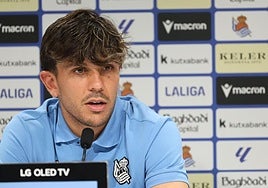 Aramburu, durante la rueda de prensa.