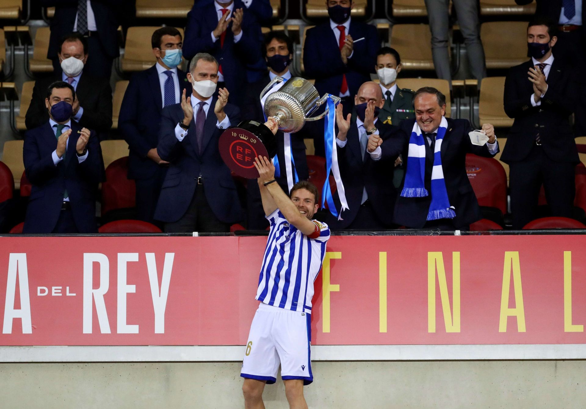 Illarramendi alza el título de Copa de 2021