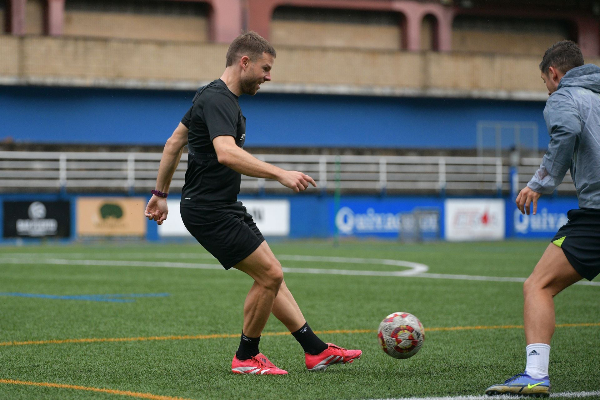 Illarramendi se entrena en el campo de San Miguel