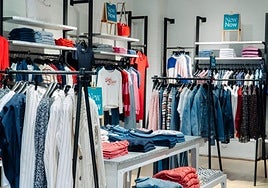 Pepe Jeans cierra en Urbil