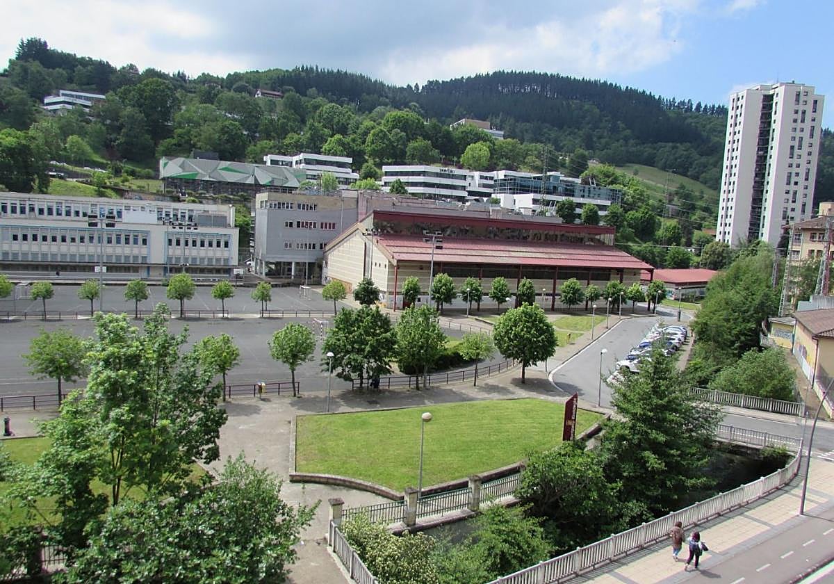 Vista del entorno de Iturripe, donde se potenciarán los espacios verdes en detrimento de los coches.