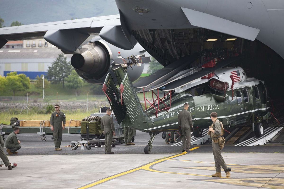 El VH-60N 'Marine One', el helicóptero de Donald Trump, listo para la la cumbre del G-7 de Biarritz, en 2019.