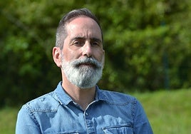 Álber Vázquez, escritor de novela histórica natural de Renteria.