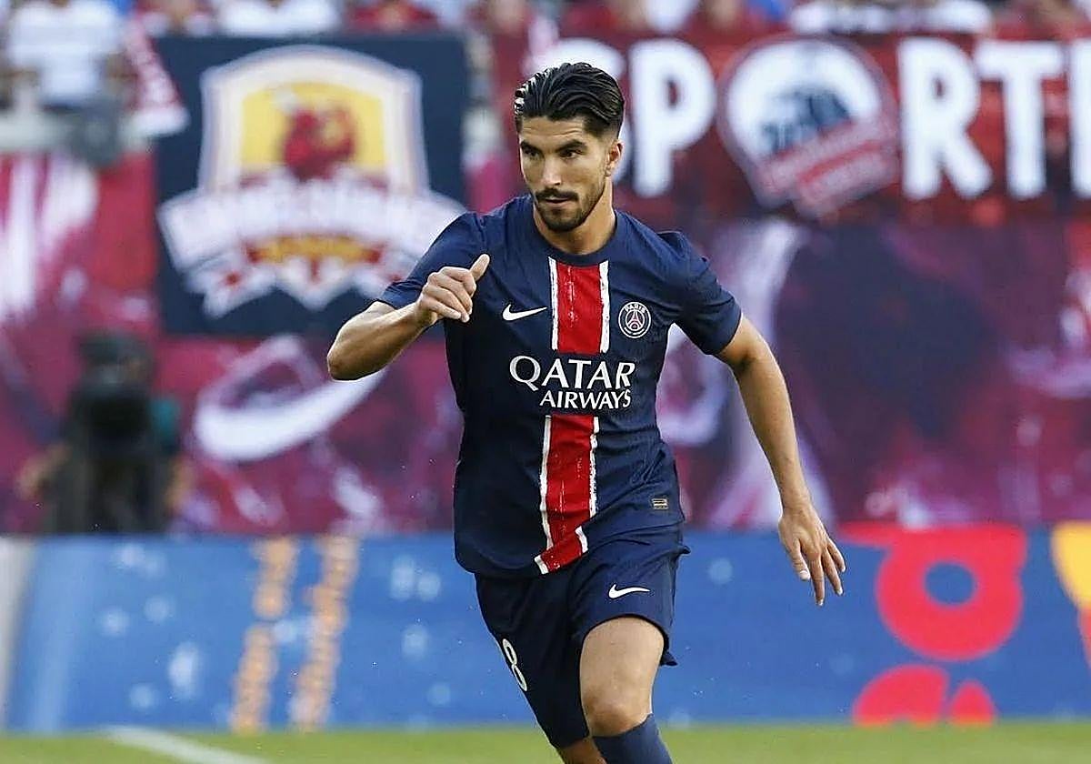 Carlos Soler, pretendido por la Real Sociedad, durante un partido del PSG