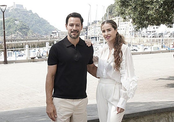 No te pierdas la entrevista completa de Marta Prada acompañada por el exfutbolista de la Real Sociedad, Alberto de la Bella.